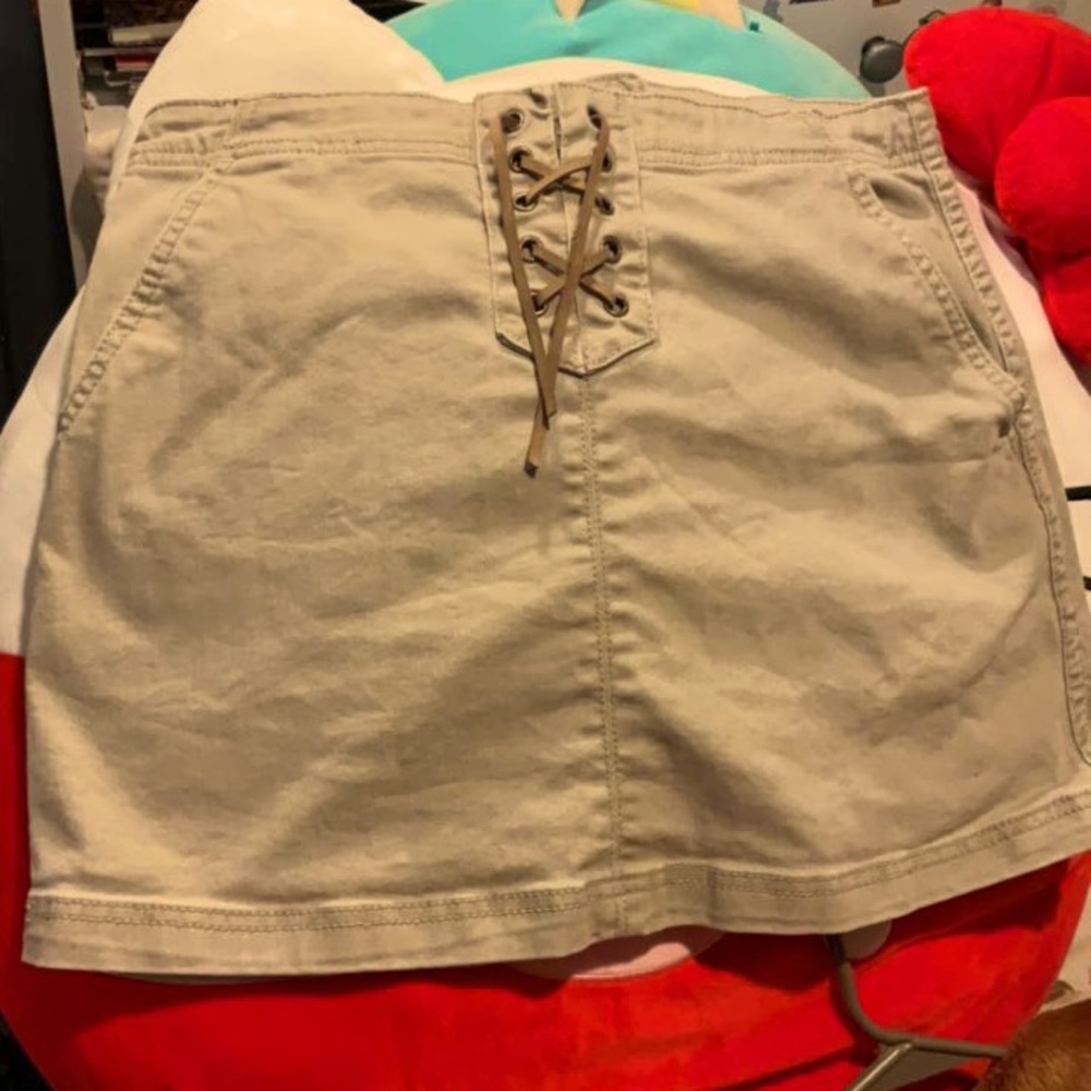 Aeropostale Khaki Beige Zipper Skirt size 8 leather ties